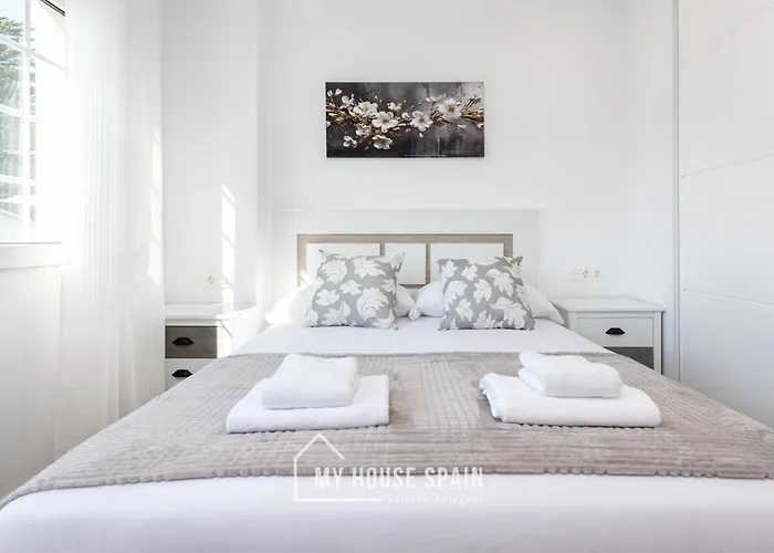 בית נופש Myhousespain - Hermosa Casa Con Jardin En גיחון