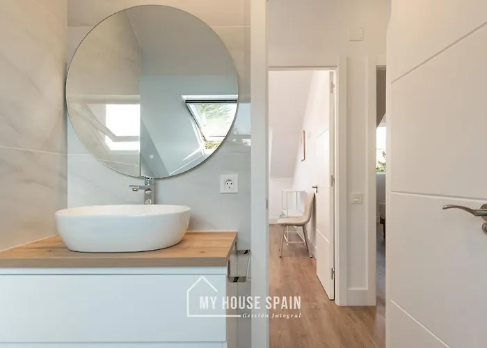 Vakantiehuis Myhousespain - Hermosa Casa Con Jardin En *