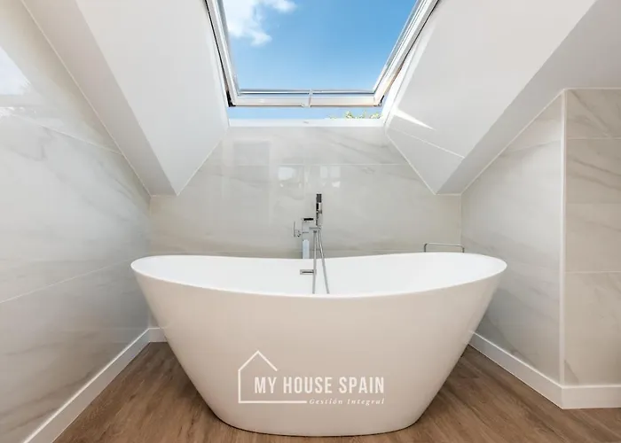 Vakantiehuis Myhousespain - Hermosa Casa Con Jardin En Gijón