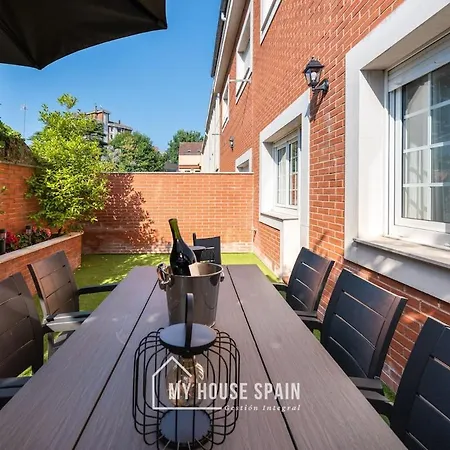 Myhousespain - Hermosa Casa Con Jardin En Tatil Evi